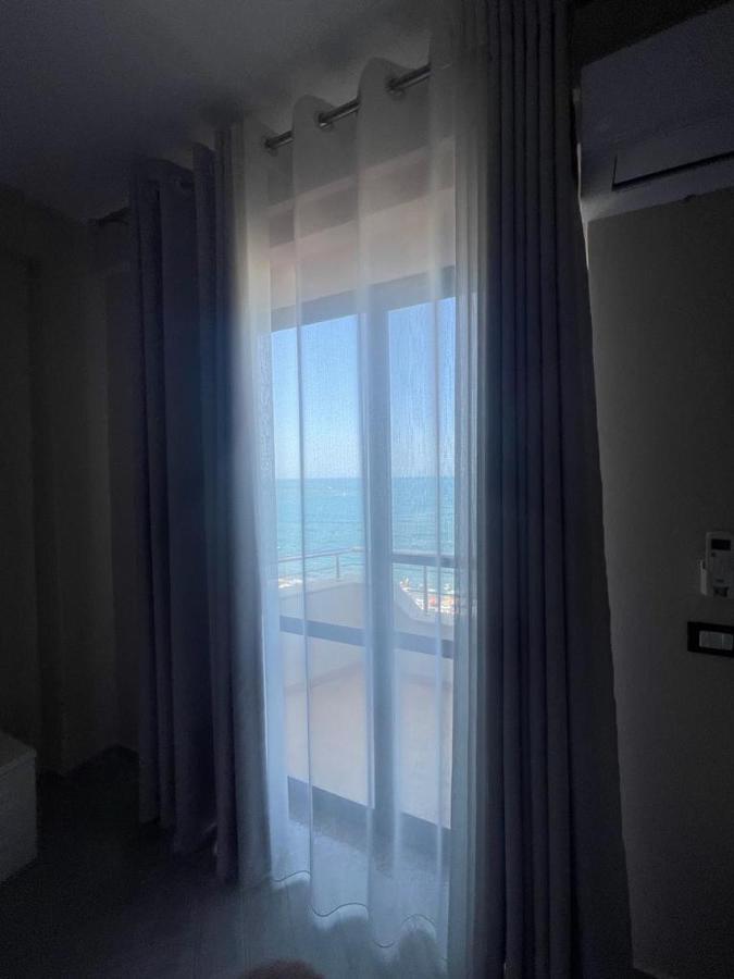 Hotel Ferrara Durrës Zewnętrze zdjęcie