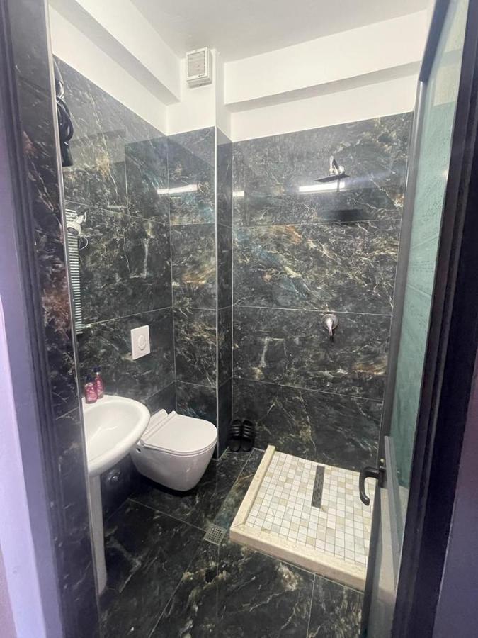 Hotel Ferrara Durrës Zewnętrze zdjęcie